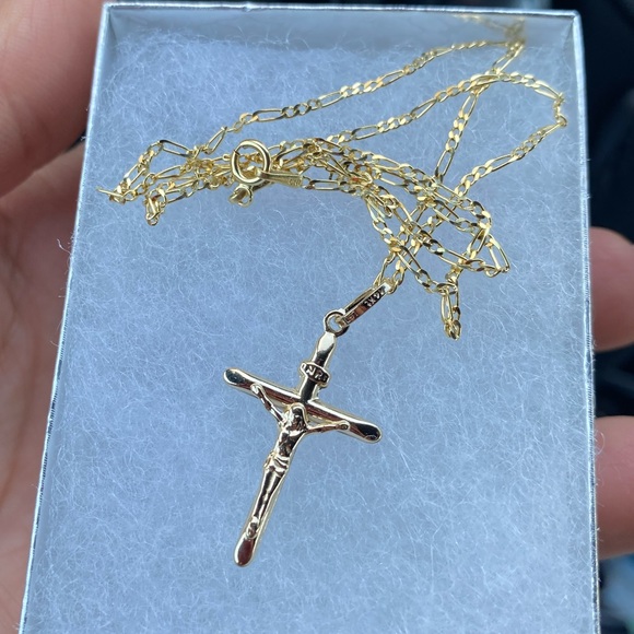 14k Yellow Gold Crucifix Cross Pendant 16" inches Figaro - Picture 3 of 14